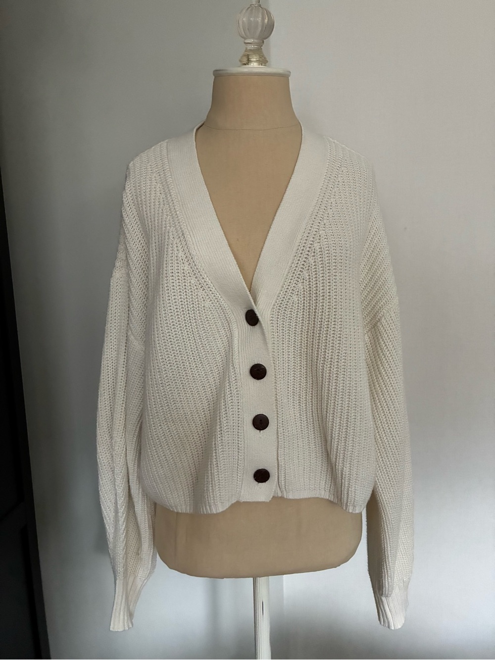 Urban Outfitters Cream V‑Neck Button Cardigan with Dark Buttons